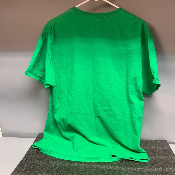 Lucky 🍀 Tee - Shirt Size Large Short Sleeve - Picture 3 of 4